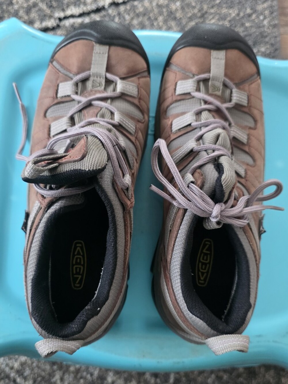 Keen Women Hiking Shoes